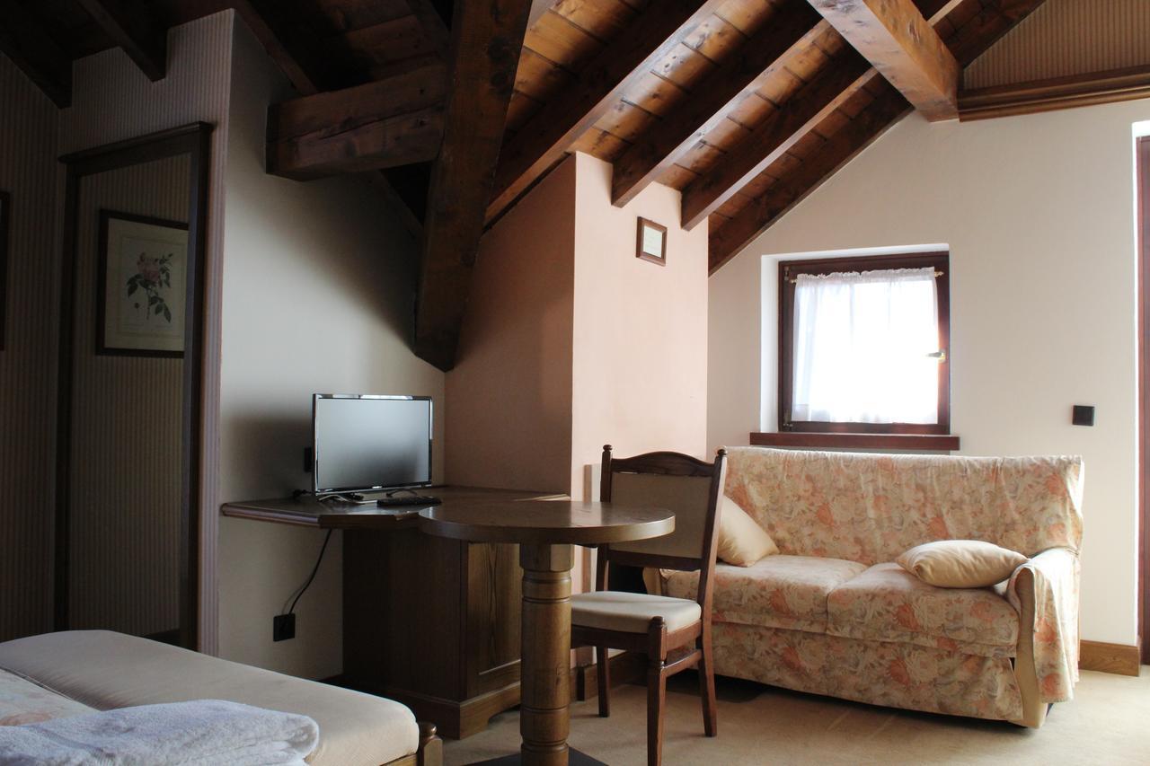 Hotel La Lepre Bianca Галлио Экстерьер фото