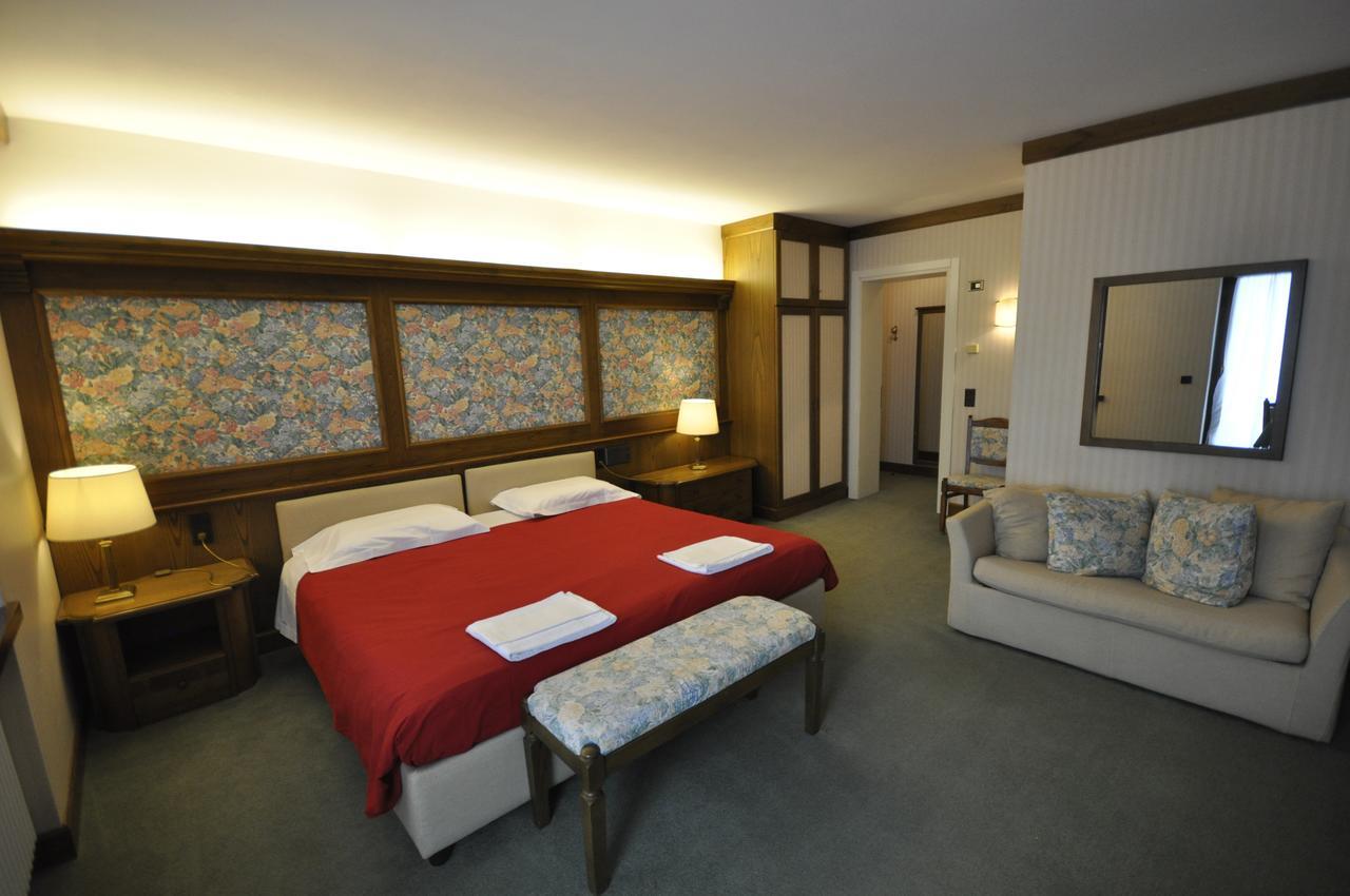 Hotel La Lepre Bianca Галлио Экстерьер фото